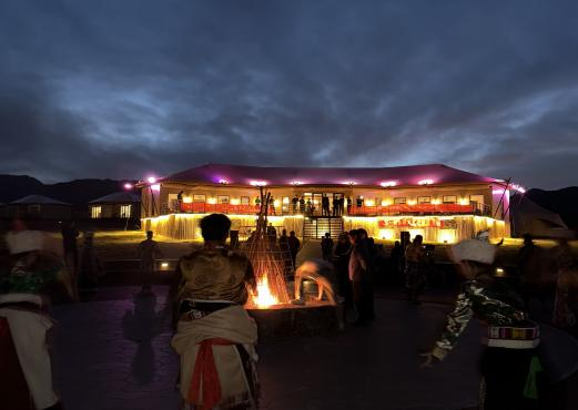 2025年5月1日开展夏河县&ldquo;我们的中国梦&mdash;&mdash;文化进万家&rdquo;戏曲进乡村惠民演出